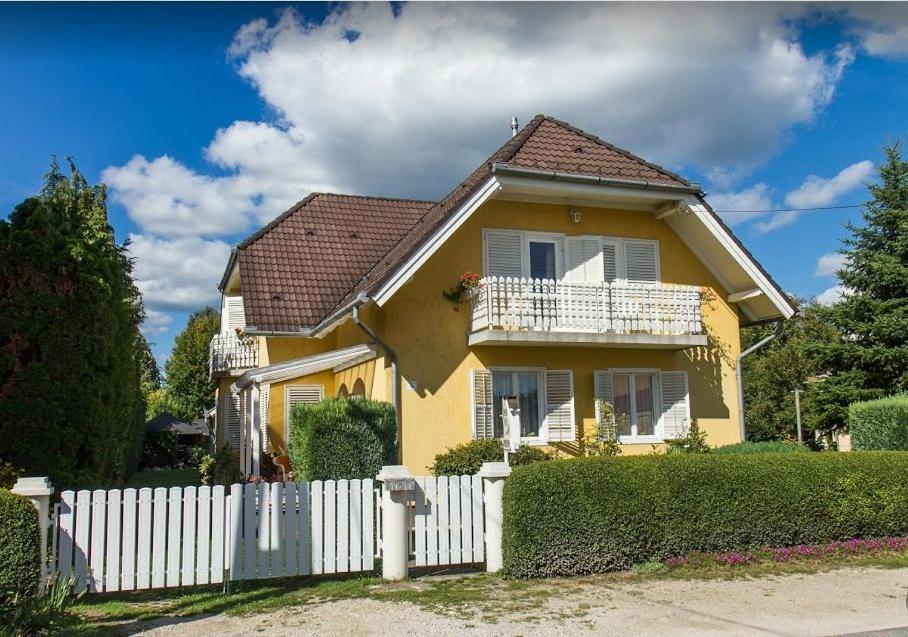 Ferienwohnung Gizella Haz Keszthely Exterior foto