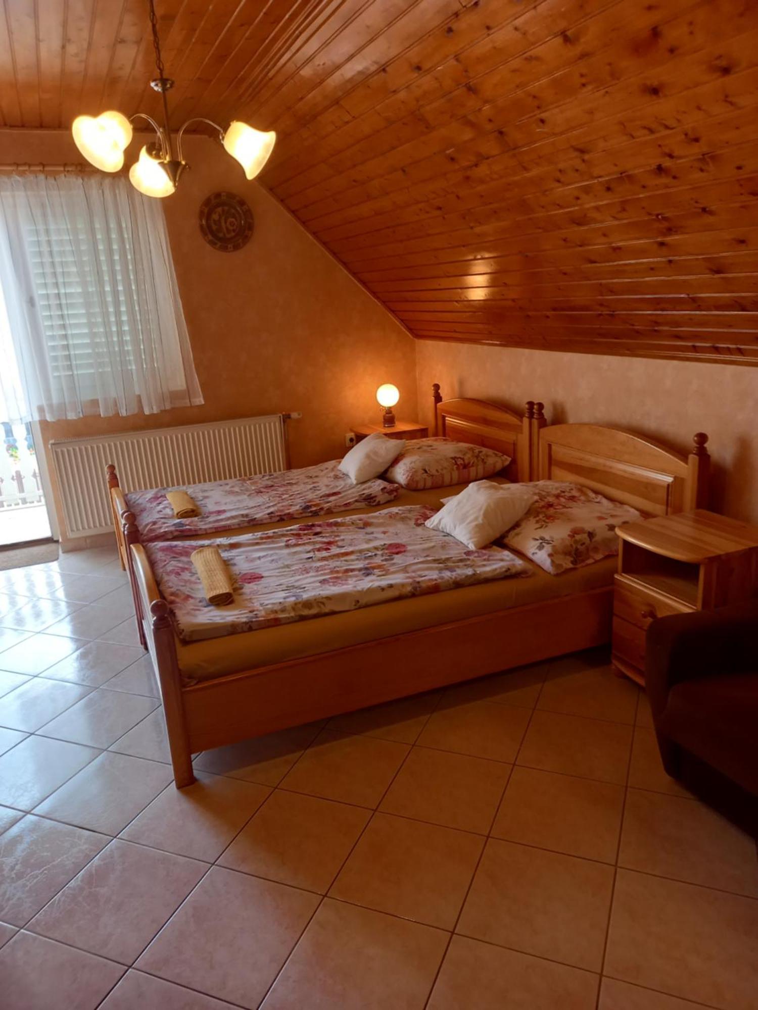 Ferienwohnung Gizella Haz Keszthely Exterior foto