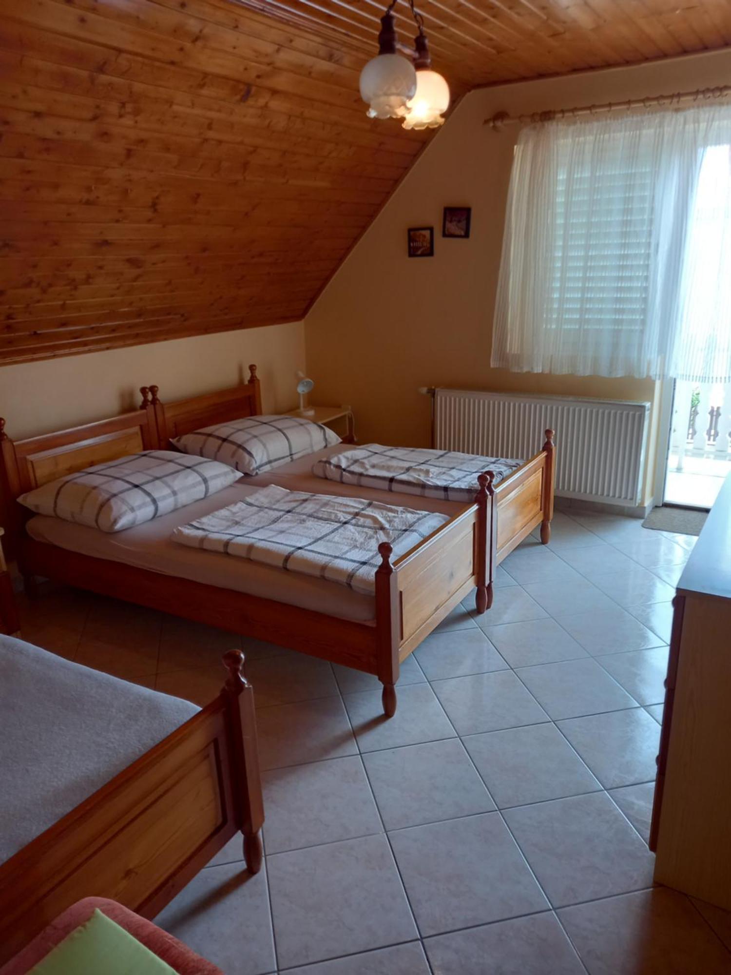Ferienwohnung Gizella Haz Keszthely Exterior foto